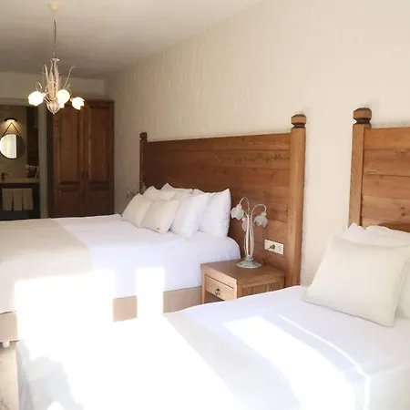 Alabora ホテル アラカティ