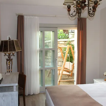 Alabora מלון אלאקאטי